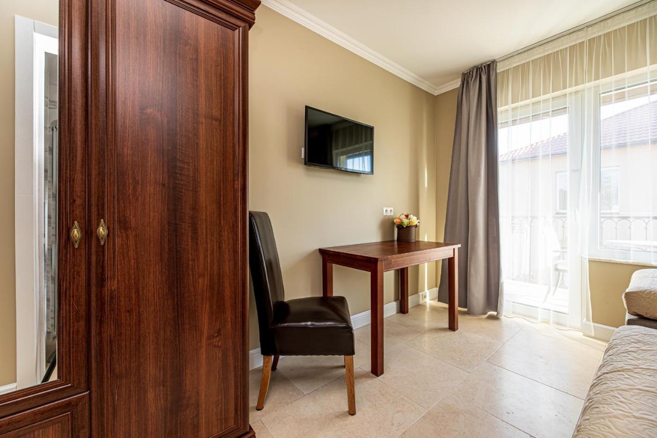 Sakura_Inn Паланга Экстерьер фото