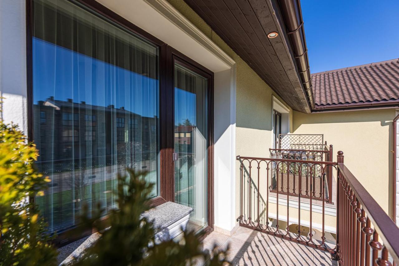 Sakura_Inn Паланга Экстерьер фото