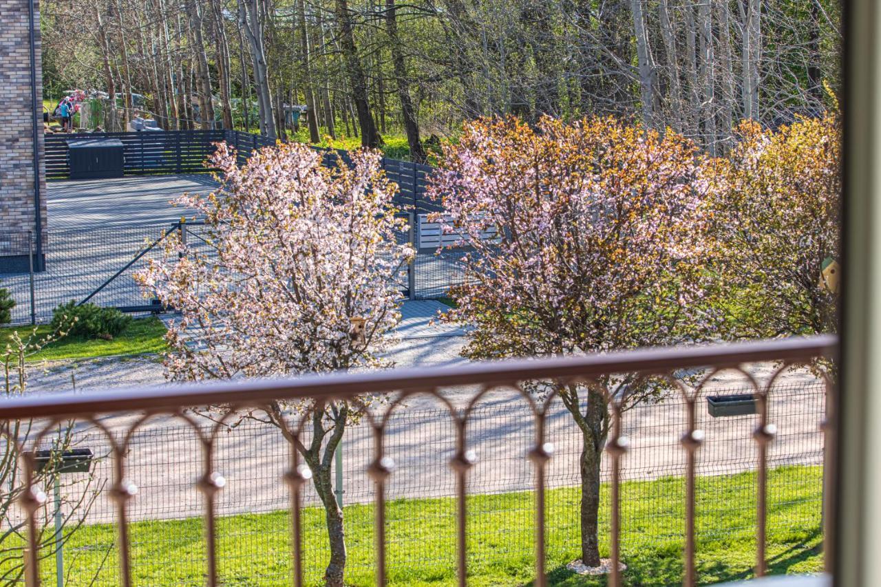 Sakura_Inn Паланга Экстерьер фото